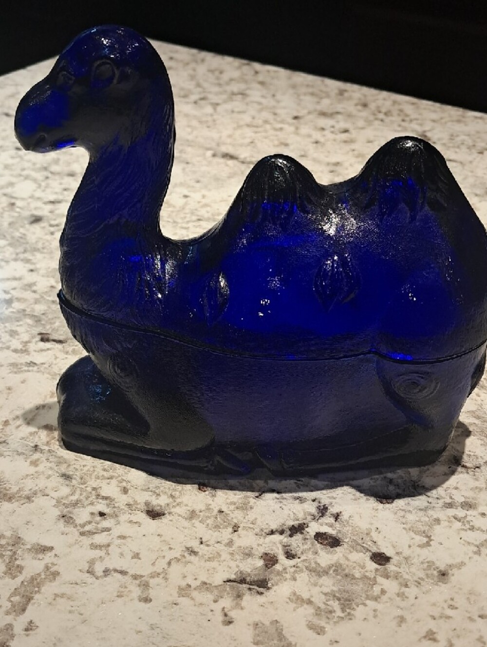 Vintage Westmoreland "Humphrey The Camel" Cobalt Blue Lidded Candy Dish - Picture 4 of 9